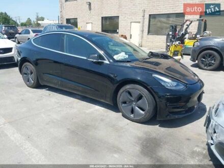 Тесла Модель 3 2018 у Львові на Automoto.ua Чорний Тесла Модель 3, об'ємом двигуна 0 л та пробігом 130 тис. км за 11900 $, фото 1 на Automoto.ua