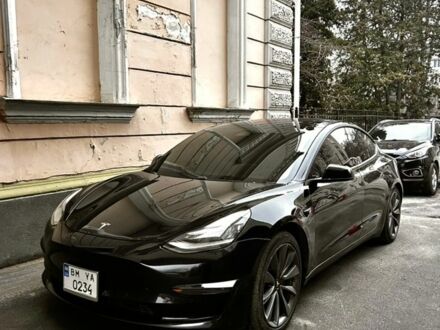 Чорний Тесла Модель 3, об'ємом двигуна 0 л та пробігом 151 тис. км за 18500 $, фото 1 на Automoto.ua