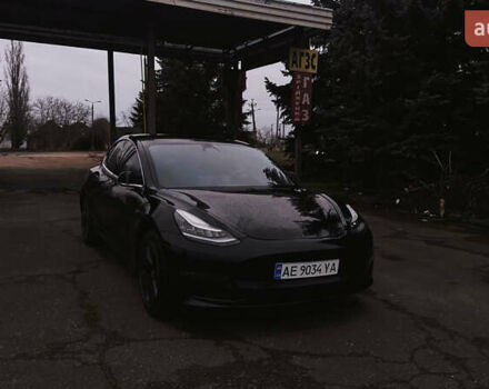 Чорний Тесла Модель 3, об'ємом двигуна 0 л та пробігом 98 тис. км за 16900 $, фото 1 на Automoto.ua
