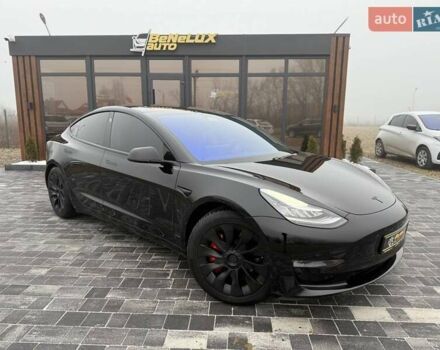 Черный Тесла Модель 3, объемом двигателя 0 л и пробегом 73 тыс. км за 17999 $, фото 1 на Automoto.ua