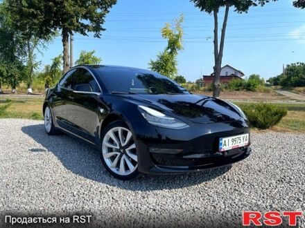 Чорний Тесла Модель 3, об'ємом двигуна 60 л та пробігом 177 тис. км за 15500 $, фото 1 на Automoto.ua