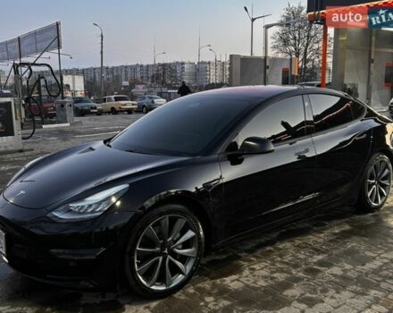 Черный Тесла Модель 3, объемом двигателя 0 л и пробегом 151 тыс. км за 18500 $, фото 1 на Automoto.ua