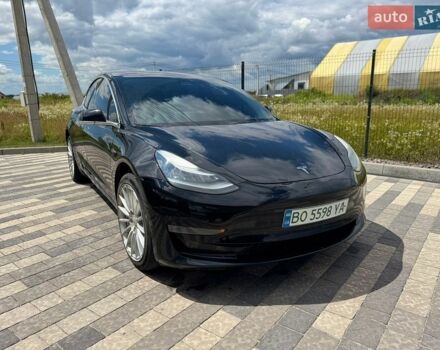 Чорний Тесла Модель 3, об'ємом двигуна 0 л та пробігом 179 тис. км за 15500 $, фото 1 на Automoto.ua