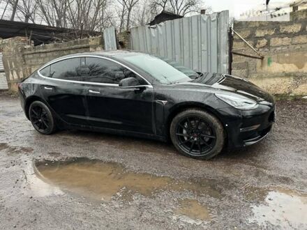 Чорний Тесла Модель 3, об'ємом двигуна 0 л та пробігом 138 тис. км за 18500 $, фото 1 на Automoto.ua