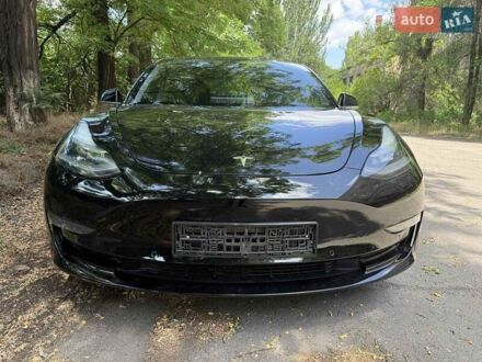 Тесла Модель 3 2019 у Запоріжжя на Automoto.ua Чорний Тесла Модель 3, об'ємом двигуна 0 л та пробігом 87 тис. км за 19000 $, фото 1 на Automoto.ua