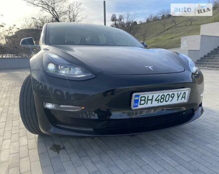Чорний Тесла Модель 3, об'ємом двигуна 0 л та пробігом 61 тис. км за 24800 $, фото 1 на Automoto.ua