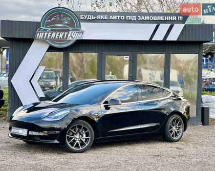 Тесла Модель 3 2019 у Києві на Automoto.ua Чорний Тесла Модель 3, об'ємом двигуна 0 л та пробігом 201 тис. км за 14300 $, фото 1 на Automoto.ua