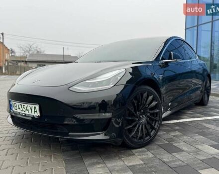 Чорний Тесла Модель 3, об'ємом двигуна 0 л та пробігом 121 тис. км за 18200 $, фото 1 на Automoto.ua