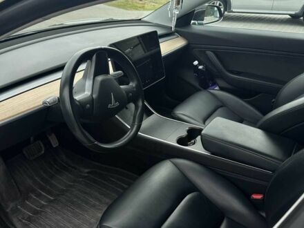 Черный Тесла Модель 3, объемом двигателя 0 л и пробегом 160 тыс. км за 13800 $, фото 1 на Automoto.ua