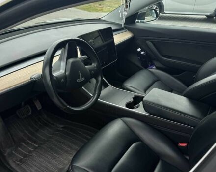 Чорний Тесла Модель 3, об'ємом двигуна 0 л та пробігом 160 тис. км за 15500 $, фото 1 на Automoto.ua
