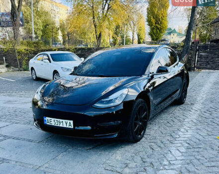 Черный Тесла Модель 3, объемом двигателя 0 л и пробегом 108 тыс. км за 15200 $, фото 1 на Automoto.ua