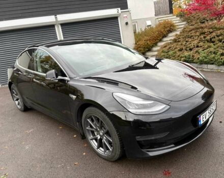 Тесла Модель 3 2019 у Києві на Automoto.ua Чорний Тесла Модель 3, об'ємом двигуна 0 л та пробігом 103 тис. км за 17400 $, фото 1 на Automoto.ua