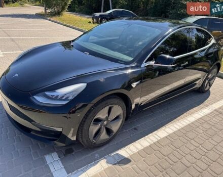 Чорний Тесла Модель 3, об'ємом двигуна 2.1 л та пробігом 79 тис. км за 10500 $, фото 1 на Automoto.ua