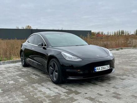 Черный Тесла Модель 3, объемом двигателя 0 л и пробегом 110 тыс. км за 15300 $, фото 1 на Automoto.ua