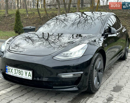 Черный Тесла Модель 3, объемом двигателя 0 л и пробегом 180 тыс. км за 17500 $, фото 1 на Automoto.ua
