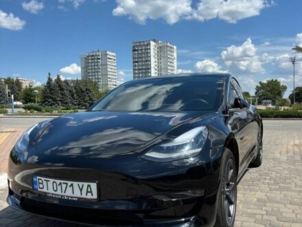 Чорний Тесла Модель 3, об'ємом двигуна 0 л та пробігом 115 тис. км за 15500 $, фото 1 на Automoto.ua