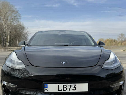 Тесла Модель 3 2019 в Умани на Automoto.ua Черный Тесла Модель 3, объемом двигателя 0 л и пробегом 75 тыс. км за 20300 $, фото 1 на Automoto.ua