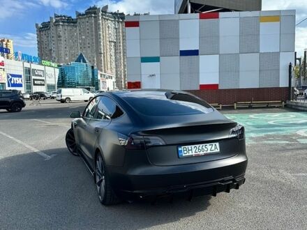 Чорний Тесла Модель 3, об'ємом двигуна 0 л та пробігом 64 тис. км за 24999 $, фото 1 на Automoto.ua