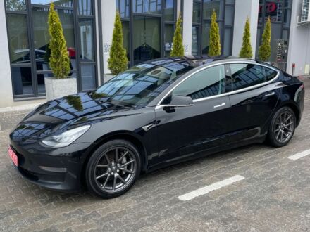 Тесла Модель 3 2019 у Рівному на Automoto.ua Чорний Тесла Модель 3, об'ємом двигуна 0 л та пробігом 240 тис. км за 12900 $, фото 1 на Automoto.ua