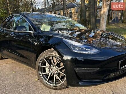 Тесла Модель 3 2019 в Львове на Automoto.ua Черный Тесла Модель 3, объемом двигателя 0 л и пробегом 91 тыс. км за 19500 $, фото 1 на Automoto.ua