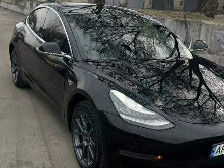 Тесла Модель 3 2019 в Запорожье на Automoto.ua Черный Тесла Модель 3, объемом двигателя 0 л и пробегом 98 тыс. км за 15500 $, фото 1 на Automoto.ua