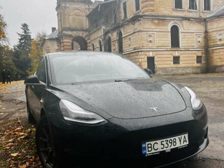 Черный Тесла Модель 3, объемом двигателя 0 л и пробегом 80 тыс. км за 18500 $, фото 1 на Automoto.ua