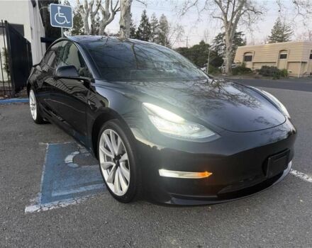 Чорний Тесла Модель 3, об'ємом двигуна 0 л та пробігом 30 тис. км за 6900 $, фото 1 на Automoto.ua