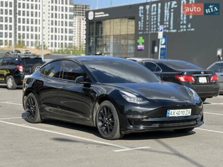 Тесла Модель 3 2019 у Києві на Automoto.ua Чорний Тесла Модель 3, об'ємом двигуна 0 л та пробігом 49 тис. км за 17900 $, фото 1 на Automoto.ua