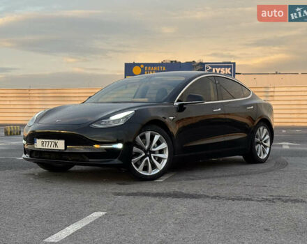 Чорний Тесла Модель 3, об'ємом двигуна 0 л та пробігом 98 тис. км за 17900 $, фото 1 на Automoto.ua