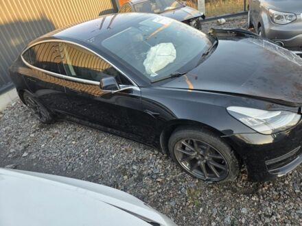 Чорний Тесла Модель 3, об'ємом двигуна 0 л та пробігом 130 тис. км за 11700 $, фото 1 на Automoto.ua