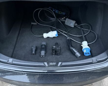 Чорний Тесла Модель 3, об'ємом двигуна 0 л та пробігом 157 тис. км за 16400 $, фото 1 на Automoto.ua