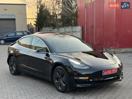 Тесла Модель 3 2019 у Луцьку на Automoto.ua Чорний Тесла Модель 3, об'ємом двигуна 0 л та пробігом 269 тис. км за 12600 $, фото 1 на Automoto.ua