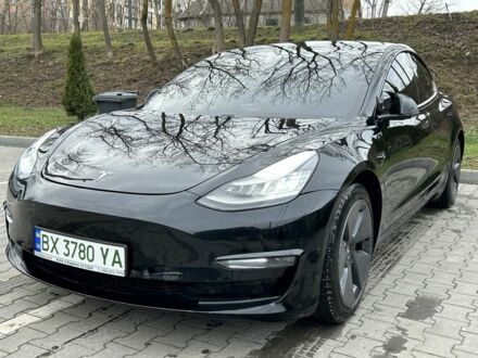 Черный Тесла Модель 3, объемом двигателя 0 л и пробегом 180 тыс. км за 17500 $, фото 1 на Automoto.ua