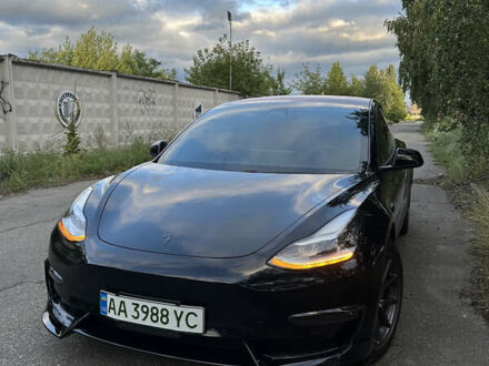 Черный Тесла Модель 3, объемом двигателя 0 л и пробегом 73 тыс. км за 18500 $, фото 1 на Automoto.ua