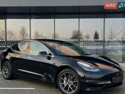 Чорний Тесла Модель 3, об'ємом двигуна 0 л та пробігом 128 тис. км за 19000 $, фото 1 на Automoto.ua