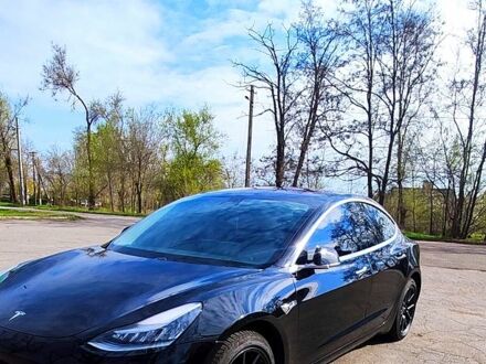 Черный Тесла Модель 3, объемом двигателя 0.22 л и пробегом 170 тыс. км за 18000 $, фото 1 на Automoto.ua