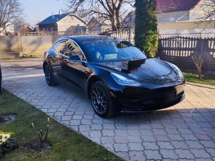 Тесла Модель 3 2019 у Чернівцях на Automoto.ua Чорний Тесла Модель 3, об'ємом двигуна 0 л та пробігом 118 тис. км за 17700 $, фото 1 на Automoto.ua