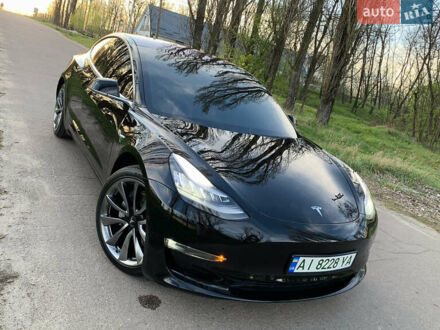 Тесла Модель 3 2019 у Ирпене на Automoto.ua Чорний Тесла Модель 3, об'ємом двигуна 0 л та пробігом 94 тис. км за 19900 $, фото 1 на Automoto.ua