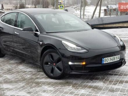 Тесла Модель 3 2019 у Кременце на Automoto.ua Чорний Тесла Модель 3, об'ємом двигуна 0 л та пробігом 77 тис. км за 17500 $, фото 1 на Automoto.ua