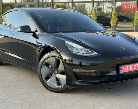 Тесла Модель 3 2019 в Киеве на Automoto.ua Черный Тесла Модель 3, объемом двигателя 0 л и пробегом 69 тыс. км за 15100 $, фото 1 на Automoto.ua