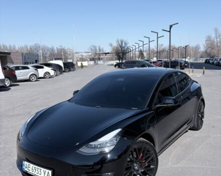 Чорний Тесла Модель 3, об'ємом двигуна 0 л та пробігом 92 тис. км за 18500 $, фото 1 на Automoto.ua