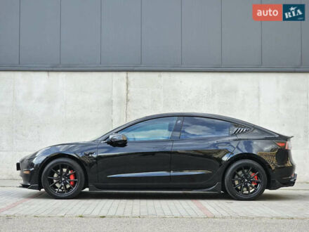 Черный Тесла Модель 3, объемом двигателя 0 л и пробегом 97 тыс. км за 20000 $, фото 1 на Automoto.ua