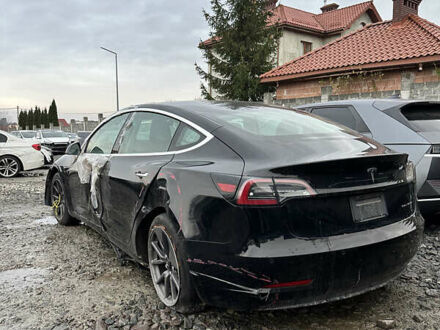 Черный Тесла Модель 3, объемом двигателя 0 л и пробегом 141 тыс. км за 9500 $, фото 1 на Automoto.ua