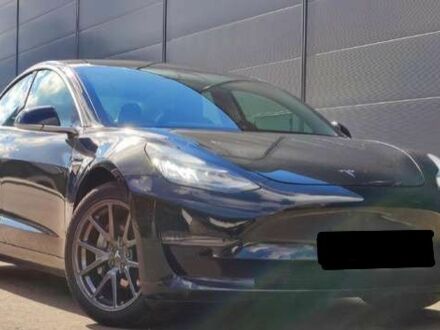 Тесла Модель 3 2019 в Киеве на Automoto.ua Черный Тесла Модель 3, объемом двигателя 0 л и пробегом 170 тыс. км за 12600 $, фото 1 на Automoto.ua
