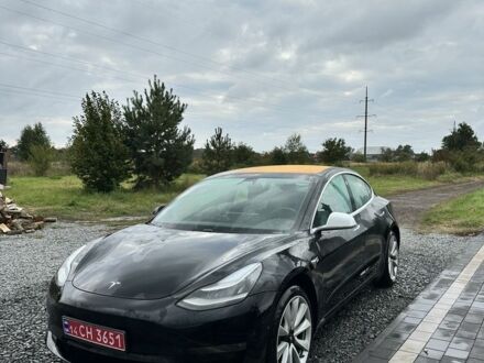 Чорний Тесла Модель 3, об'ємом двигуна 0 л та пробігом 156 тис. км за 16500 $, фото 1 на Automoto.ua