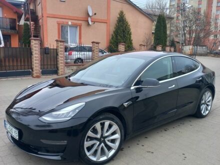Чорний Тесла Модель 3, об'ємом двигуна 0 л та пробігом 110 тис. км за 17200 $, фото 1 на Automoto.ua