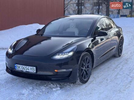 Чорний Тесла Модель 3, об'ємом двигуна 0 л та пробігом 77 тис. км за 14500 $, фото 1 на Automoto.ua