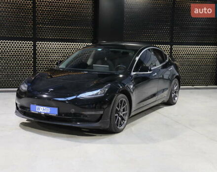 Черный Тесла Модель 3, объемом двигателя 0 л и пробегом 163 тыс. км за 15600 $, фото 1 на Automoto.ua