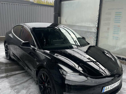 Тесла Модель 3 2019 в Киеве на Automoto.ua Черный Тесла Модель 3, объемом двигателя 0 л и пробегом 159 тыс. км за 17999 $, фото 1 на Automoto.ua