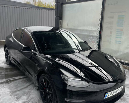 Тесла Модель 3 2019 в Киеве на Automoto.ua Черный Тесла Модель 3, объемом двигателя 0 л и пробегом 159 тыс. км за 17999 $, фото 1 на Automoto.ua